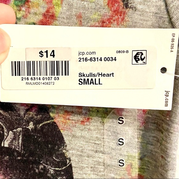 Decree Women Halloween T-shirt Skulls/ Heart Print Size S - Picture 7 of 7